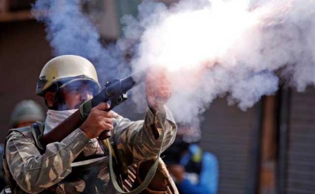 kashmir-clashes-teargas-firing-reuters_650x400_41475897965